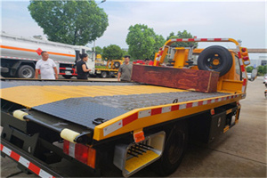 爱辉区附近拖车电话号码服务